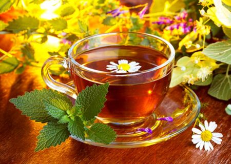 با این ۷ دمنوش پاییزی سیستم ایمنی خود را تقویت و خستگی را رفع کنید