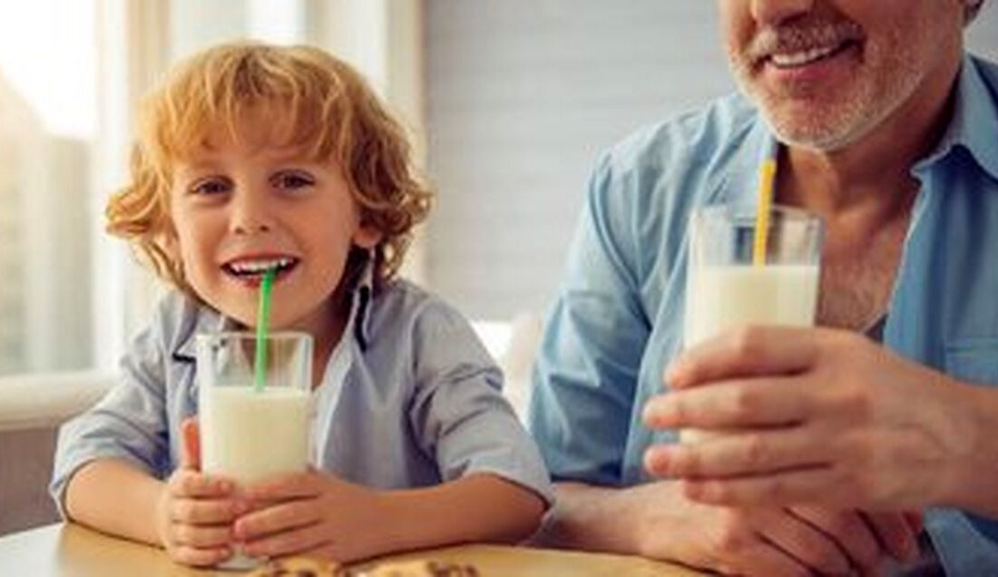 پاسخ به یک باور نادرست در مورد مصرف شیر