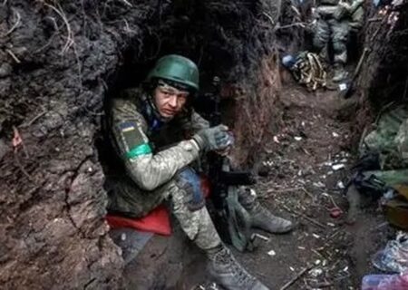 لحظات دلهره‌آور کمین مرگبار در تونل برای سرباز روسی