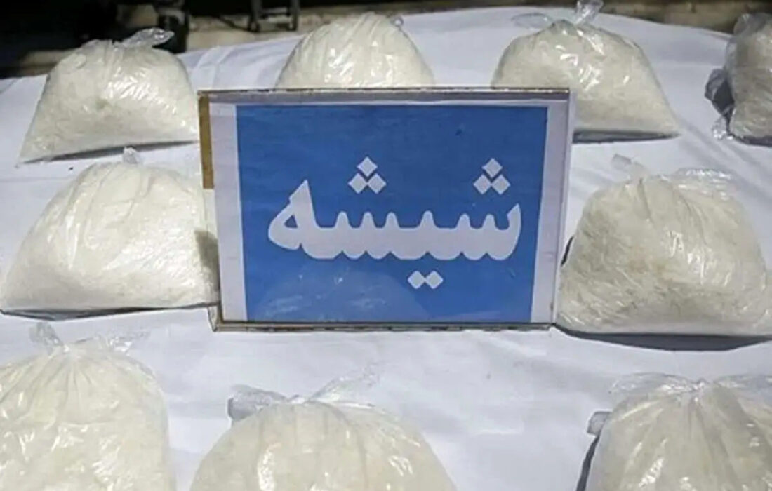 کشف و ضبط ۷ کیلوگرم شیشه از اتوبوس اسکانیا در عملیات ماموران