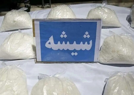 کشف و ضبط ۷ کیلوگرم شیشه از اتوبوس اسکانیا در عملیات ماموران