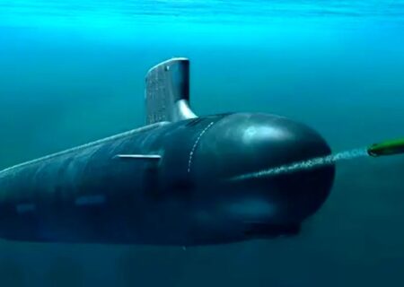 راز بقا در اعماق: آیا زیردریایی‌ها می‌توانند از دست اژدرها جان سالم به در ببرند؟