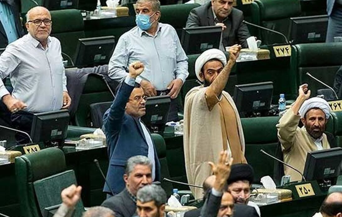 کنایه تند به تندروها؛ یاد هندوستان کردهاند!