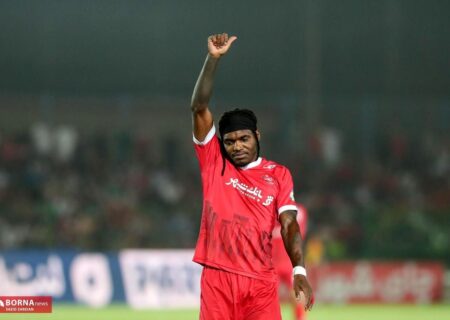 اعتراض نیمکت پرسپولیس به اقدام جنجالی بیفوما