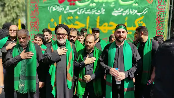 تعبیر خواب سینه‌زنی: بررسی جامع و روانشناختی