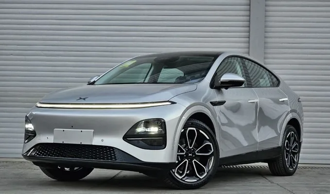 رازگشایی از ورود ایکسپنگ : اژدهای چینی با همکاری شیرانولت در جادههای ایران