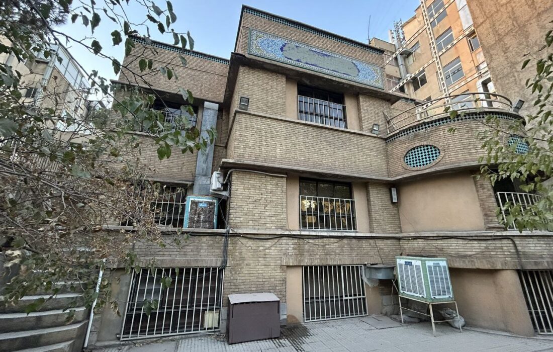 این بنا، زیباترین مدرسه دهه 70 ایران بود