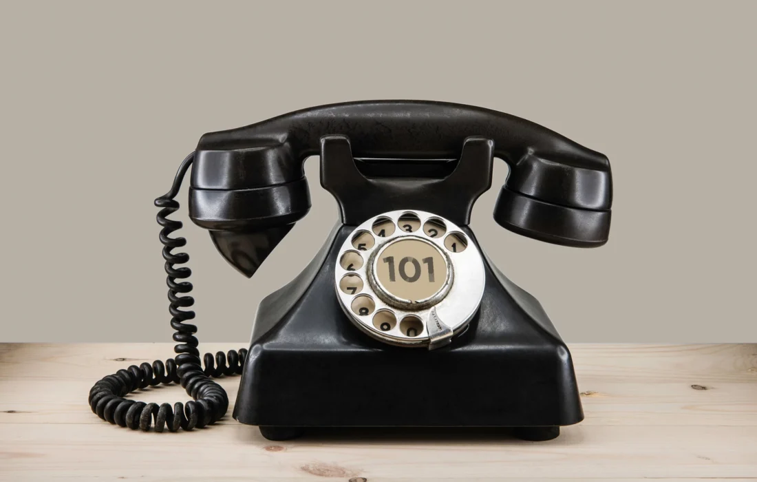 تعبیر خواب تماس تلفنی: بررسی ابعاد پنهان ارتباط در دنیای رویا