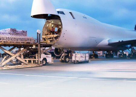 ✈️ خدمات وسایل نقلیه هوایی؛ راهنمای جامع سفر و حمل بار سریع و ایمن