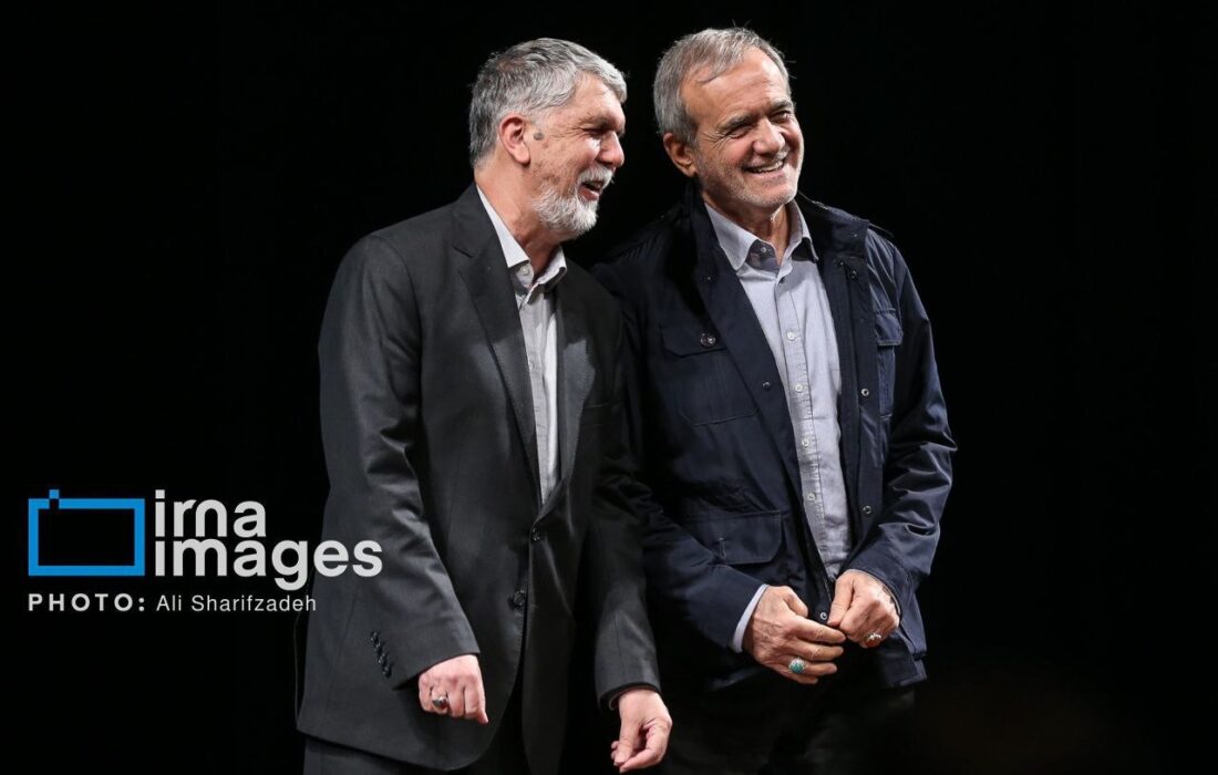 عکس: تصویر متفاوت از پزشکیان و وزیر ارشاد