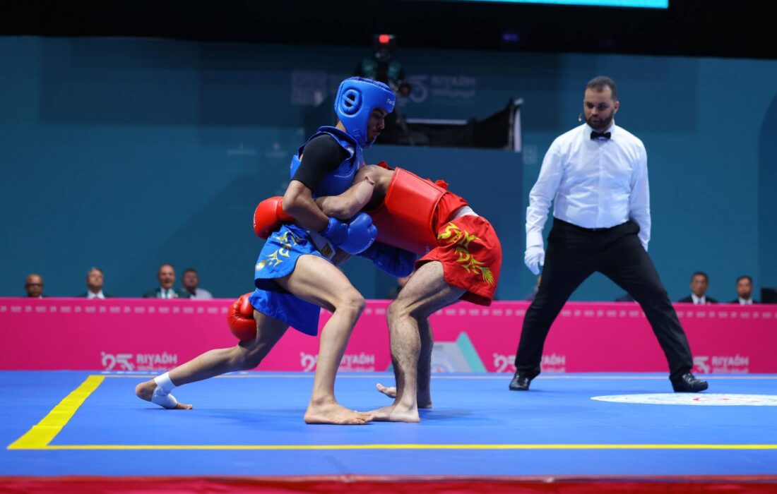 مدال طلای ووشو بر گردن امیرحسین همتی