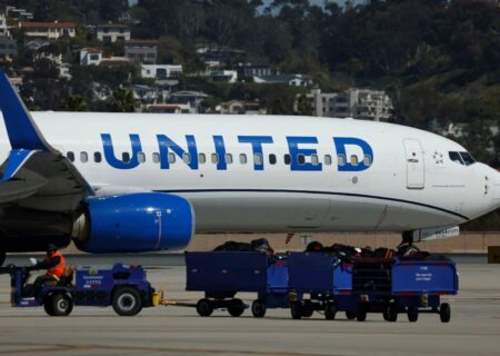 تعطیلی دولت آمریکا/ ۱۱۰۰ پرواز لغو و سفرهای هوایی مختل شد