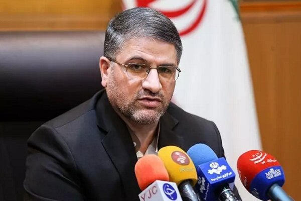 رئیس سازمان پزشکی قانونی کشور از بخش‌های مختلف اداره کل قم بازدید کرد