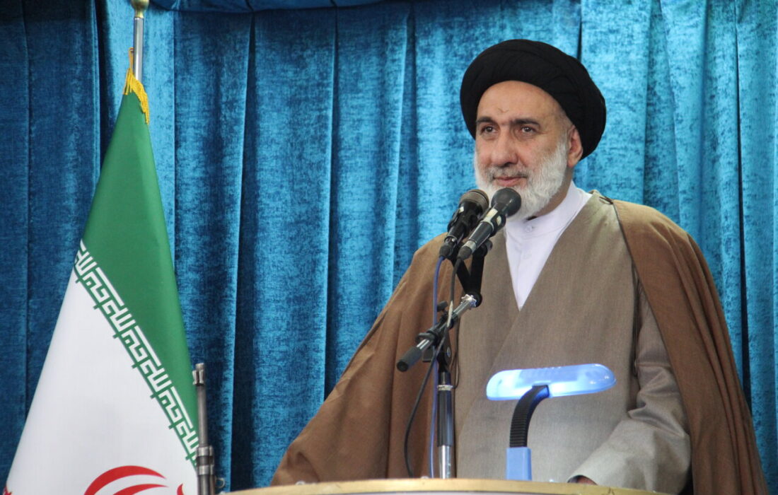 مقاومت در برابر آمریکا تنها راه نجات ملت ایران است