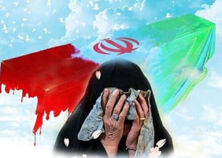مادر شهیدان خوشحال به فرزندان آسمانی‌اش پیوست
