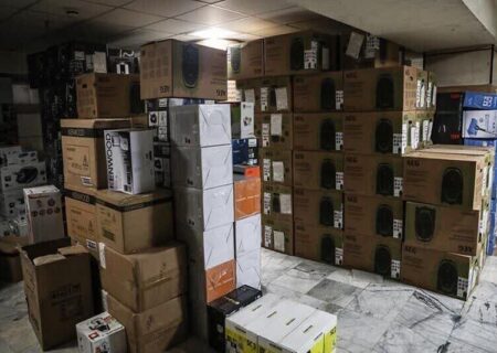 محموله ۷۰ میلیاردی لوازم یدکی خودرو قاچاق در توقیف پلیس هرمزگان