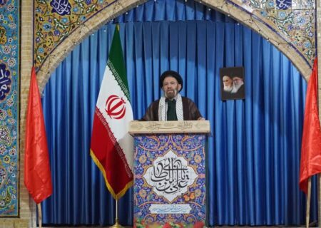 مردم زیر بار گرانی قد خم کرده‌اند