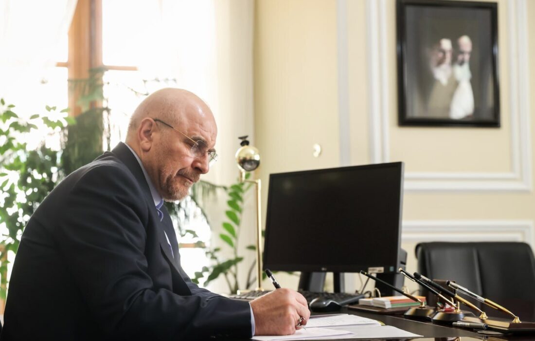 پیام تسلیت قالیباف در پی درگذشت خواهر حجتالاسلام مروی