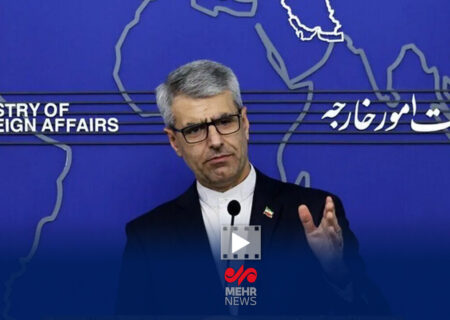 بقایی: هر ایرانی فارغ از دین و باور، شایسته حمایت و بازگشت به خانه است