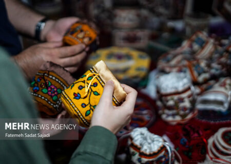 هنر ایرانی در نمایشگاه ملی صنایع دستی کرمان به نمایش در آمد