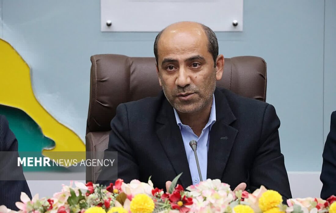 فرماندار دشتی: برنامههای خلاقانه و متنوع در هفته کتاب اجرا شود