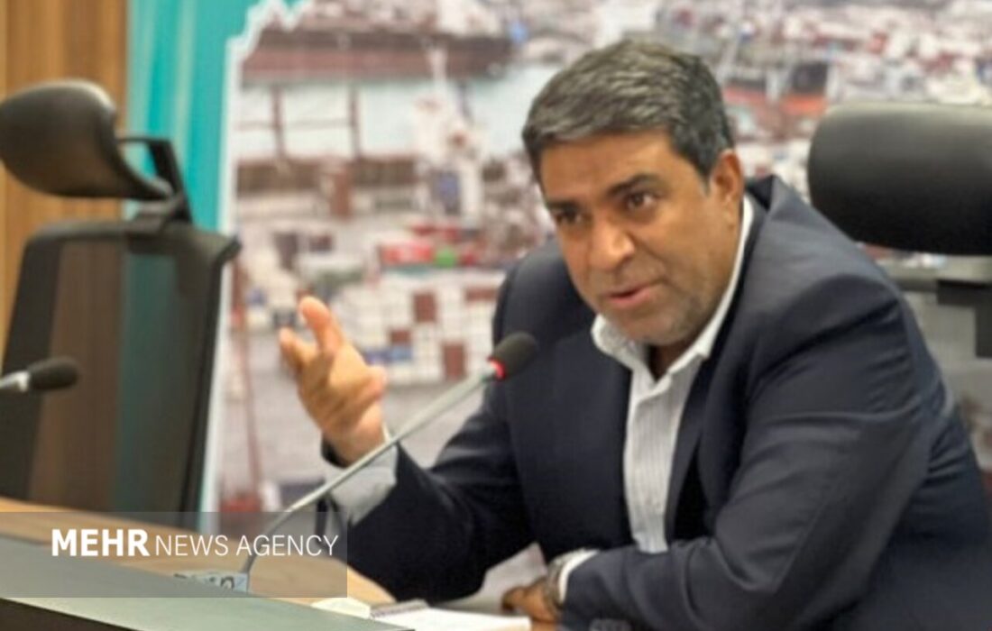 صادقیپور: سیاست دولت معطوف بر استفاده بیشتر از آب شیرین کن ها است