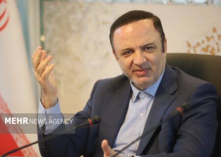 مسرور: بورس بین‌الملل در مناطق آزاد توسعه خواهد یافت