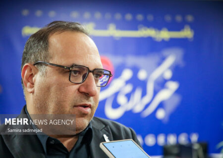 دانشگاه باید اندیشه‌ورز تربیت کند نه حافظه‌محور