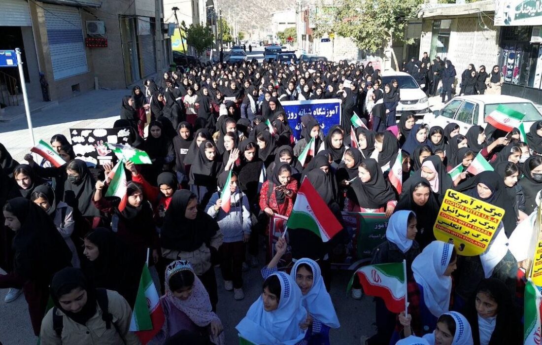 بازخوانی یک روز تاریخی با صدای نسل نو