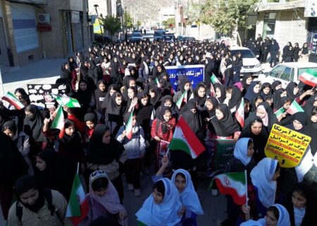 بازخوانی یک روز تاریخی با صدای نسل نو