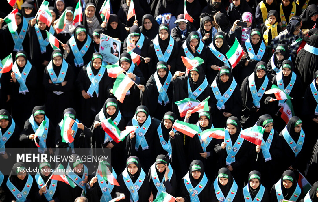 اجتماع یوم الله ۱۳ آبان  در همدان