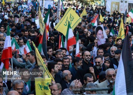 درخشش حماسه ۱۳ آبان در کلاله با حضوری پرشور