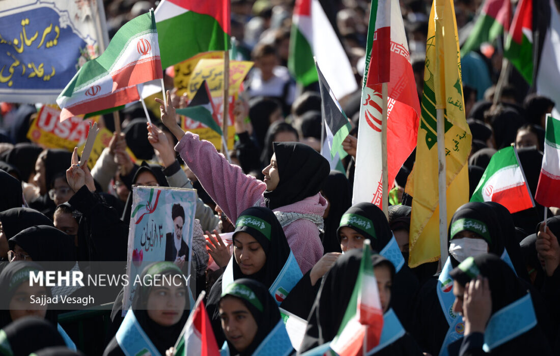 اجتماع باشکوه جیرفتی ها در یوم الله ۱۳ آبان