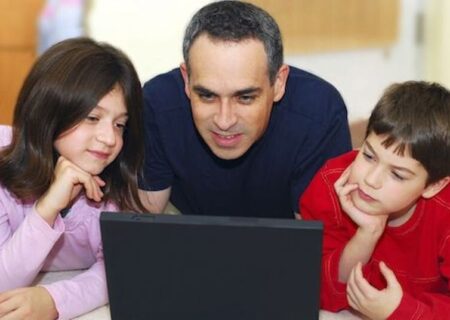 خانواده در عصر رسانه‌های هوشمند؛ از بازنمایی تا بازسازی