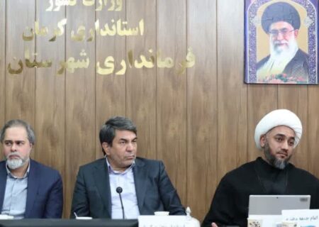 امام جمعه بم:سرمایه گذاران حوزه فرهنگ و سینما در شهرستان بم حمایت شوند