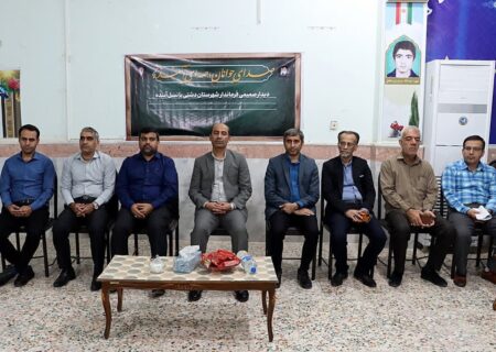 فرماندار دشتی: دانش‌آموزان با ارائه راهکار در توسعه شهرستان سهیم باشند