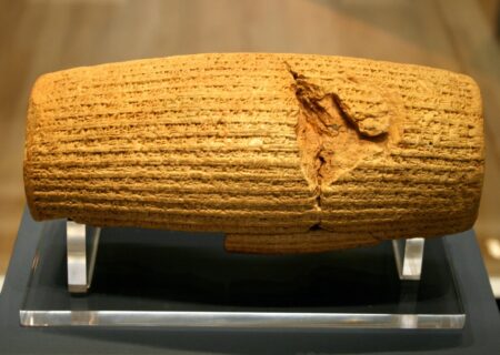 منشور حقوق بشر کوروش جهانی شد