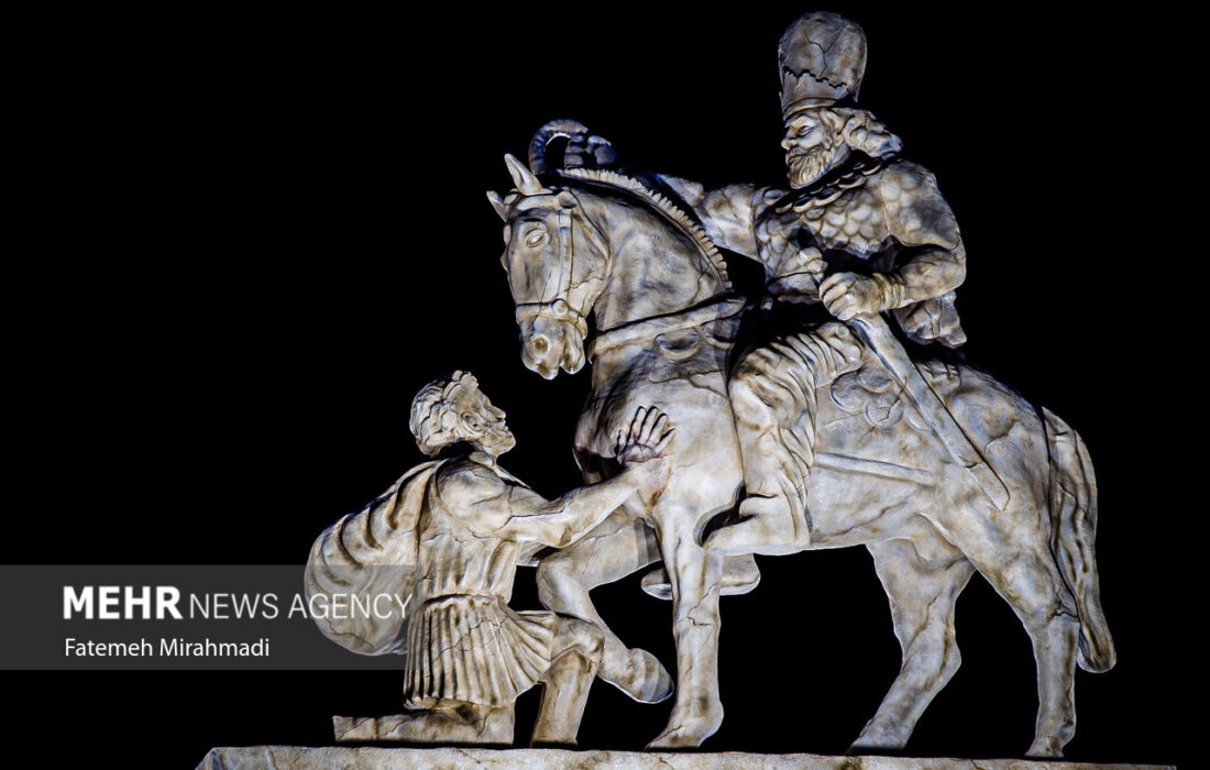 ایران ایستاده است؛ جهان دوباره زانو خواهد زد