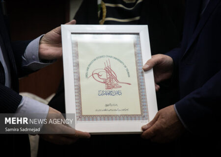 نشست بزرگداشت علامه اقبال