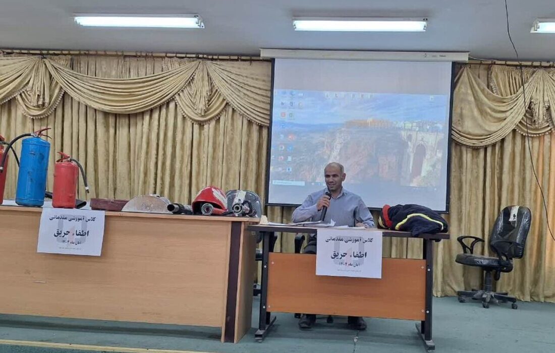 اجتماع «مادران مقاومت و پرچمدار» در کامیاران برگزار شد