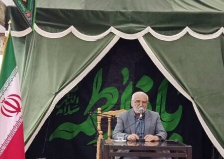 پیروی و اطاعت مردم از رهبری رمز تداوم انقلاب است