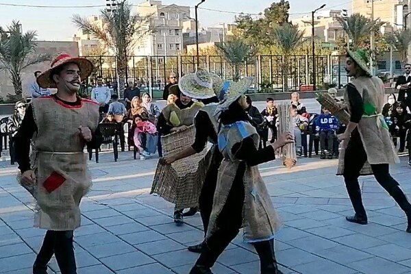 حضور باشکوه مردم در یادواره شهدای ایل خزل ایلام