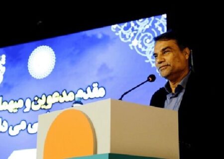 نفیسی: فرمانداران باید میدان‌دار مدیریت اجتماعی و امنیت پایدار باشند