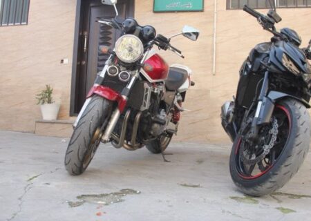 دو دستگاه موتورسیکلت قاچاق ۱۶ میلیاردی در ساوه توقیف شد