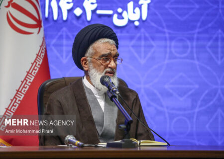 آیت الله سعیدی: مدیران در برابر فرصت‌های خدمت پاسخگو هستند