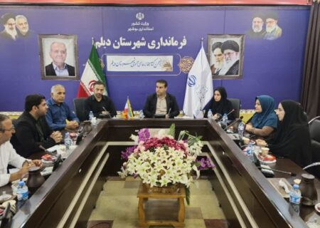 معاون فرماندار دیلم: کتاب زیربنای توسعه جامعه است