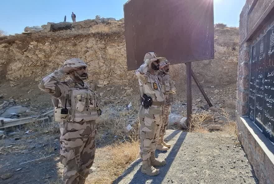 سردار رستمی: مرزبانان امنیت پایدار را برای ایران به ارمغان میآورند