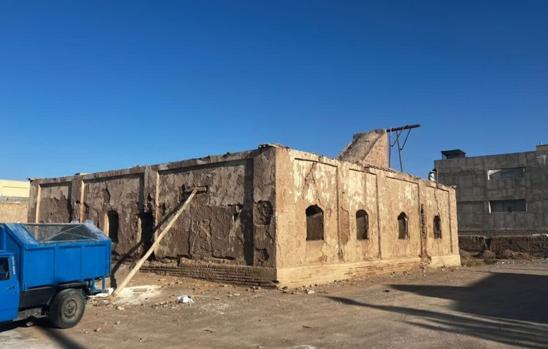 نیکرو: مرمت ابنیه تاریخی شهرستان انار آغاز شد