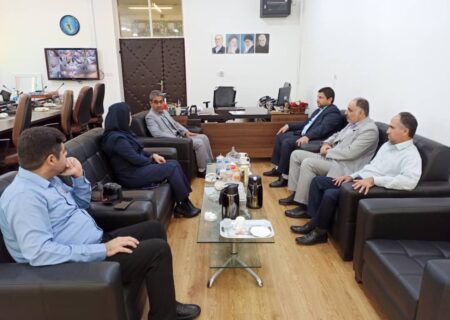 بخشدار خارگ: تقویت خدمات درمانی و پیشگیری در جزیره خارگ اولویت است