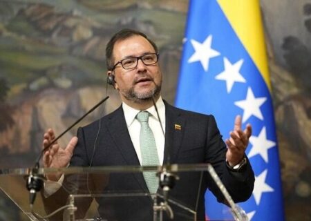 قدردانی ونزوئلا از هشدار ایران درباره حضور نظامی آمریکا در کارائیب